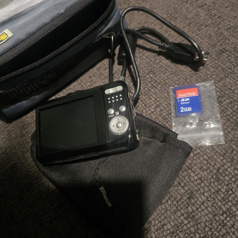 Fujifilm | FinePix AX655 Digital Camera & Accessories